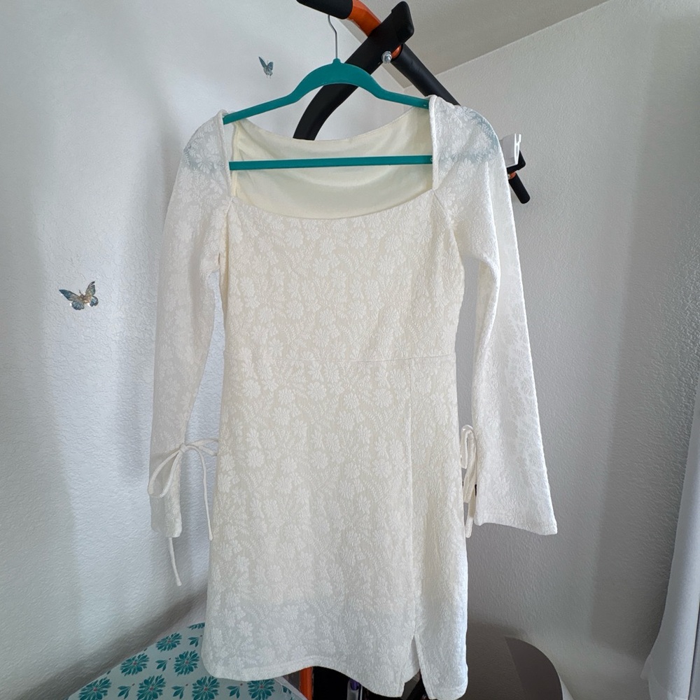 Elegant short White Dress